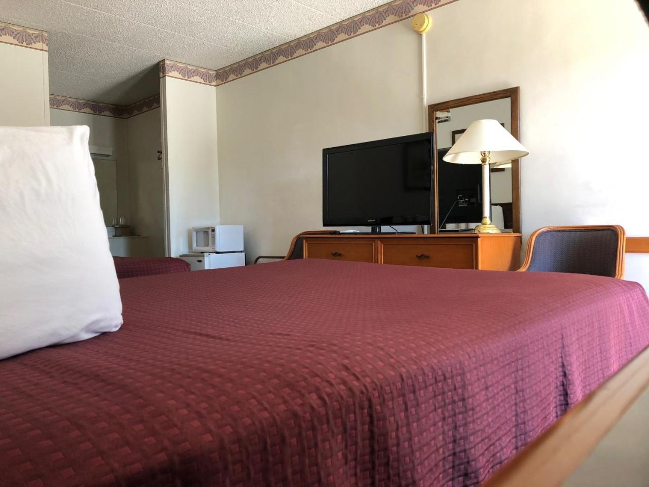 Kewanee Motor Lodge Buitenkant foto